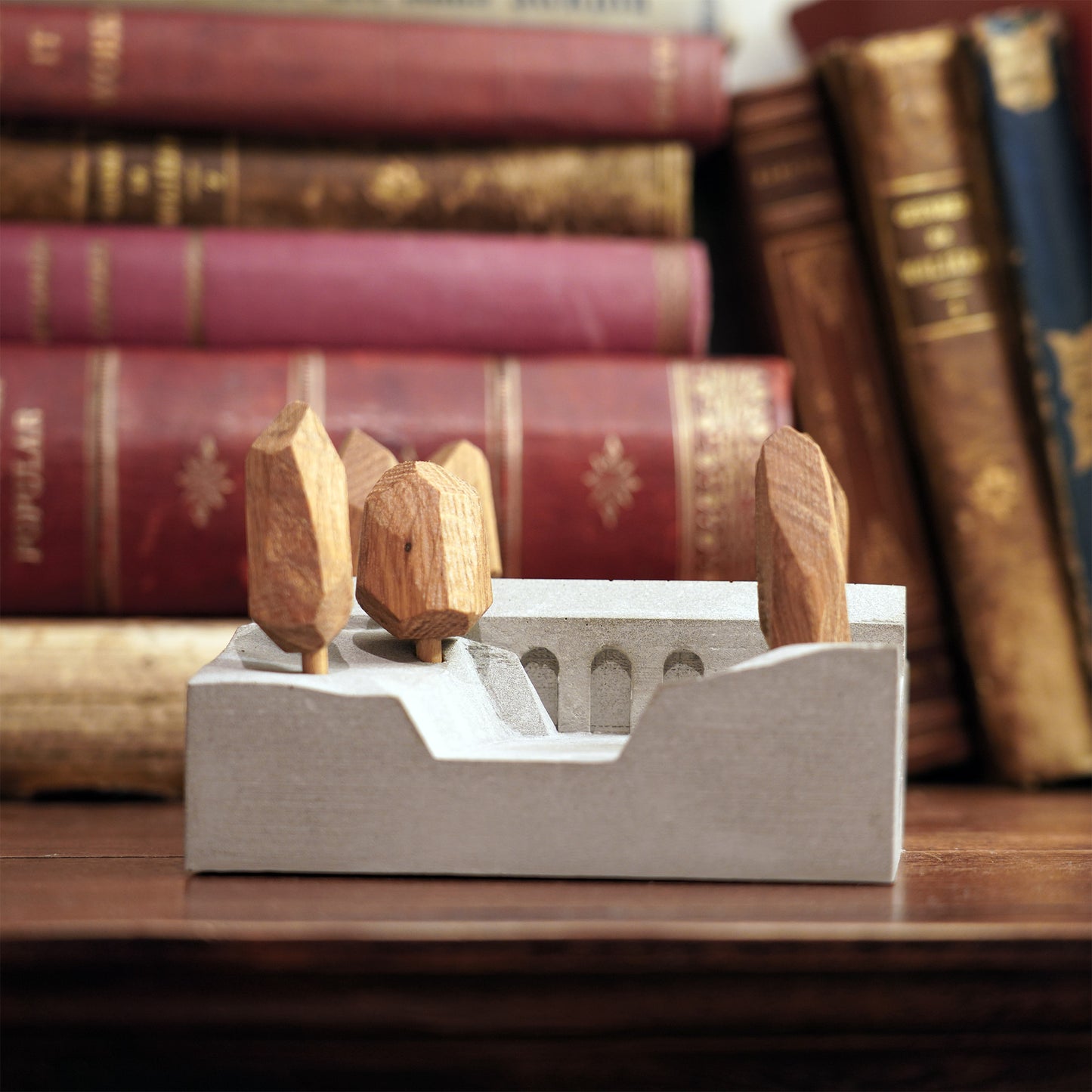 Useless Scape #1 – handmade concrete and wood miniature landscape (Luliguzi)