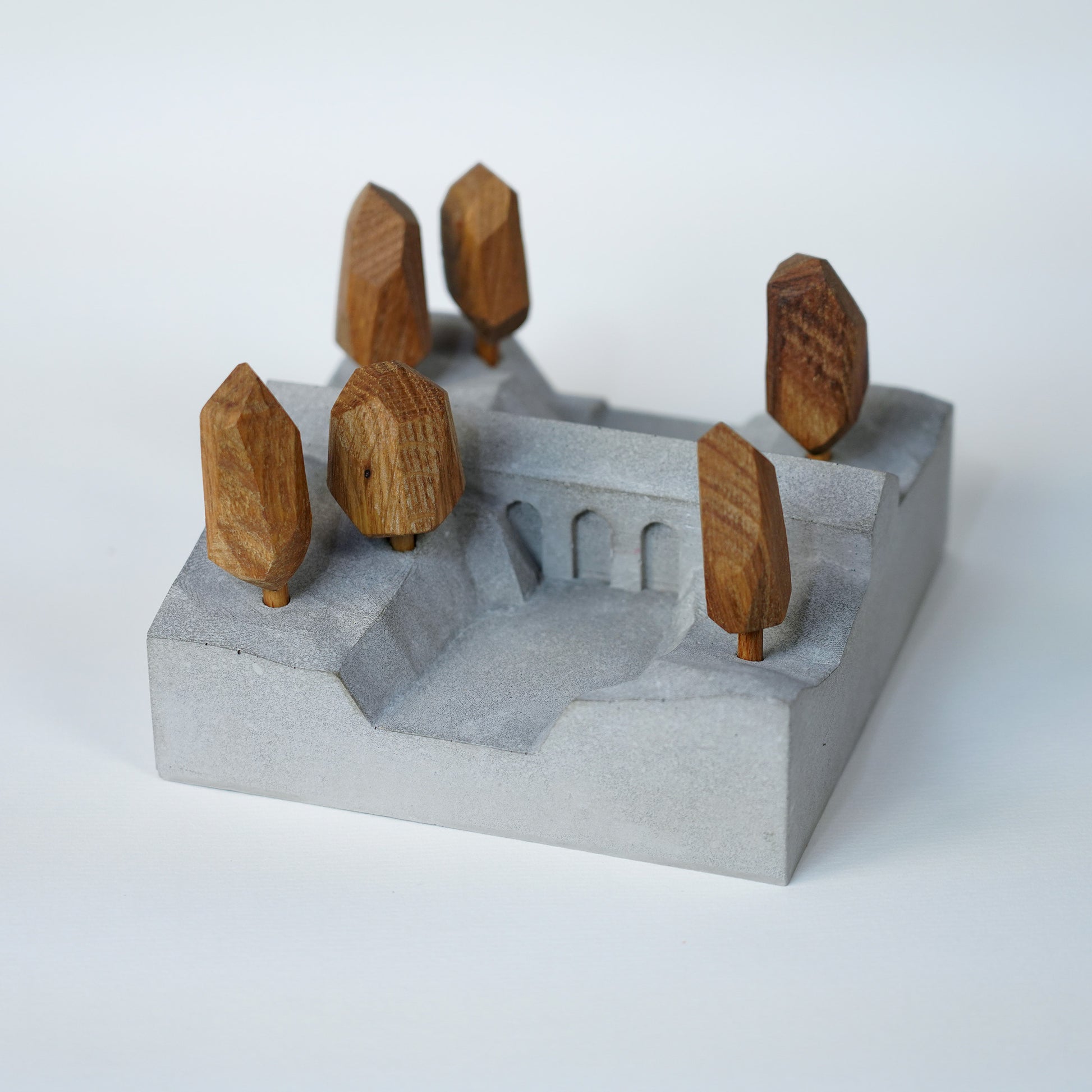 Useless Scape #1 – handmade concrete and wood miniature landscape (Luliguzi)