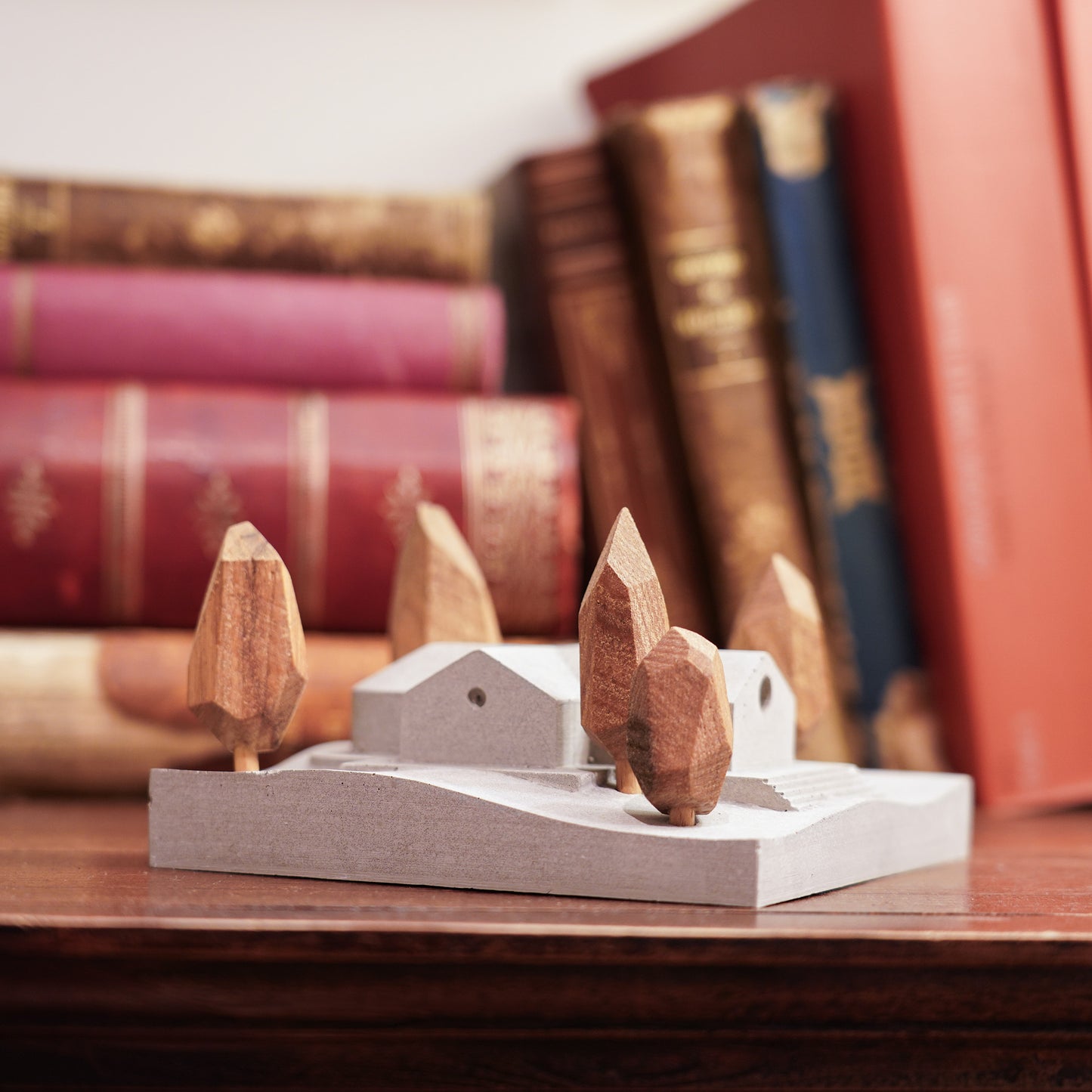 Useless Scape #4 – handmade concrete and wood miniature landscape (Luliguzi)