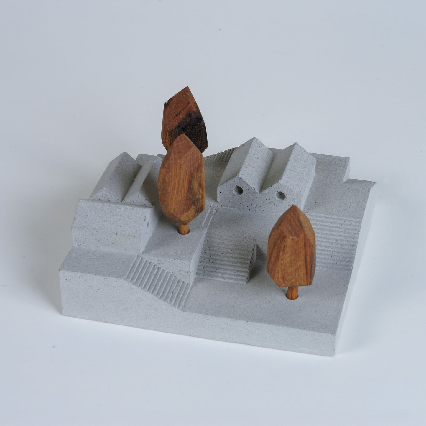 Useless Scape #10 – handmade concrete and wood miniature landscape (Luliguzi)