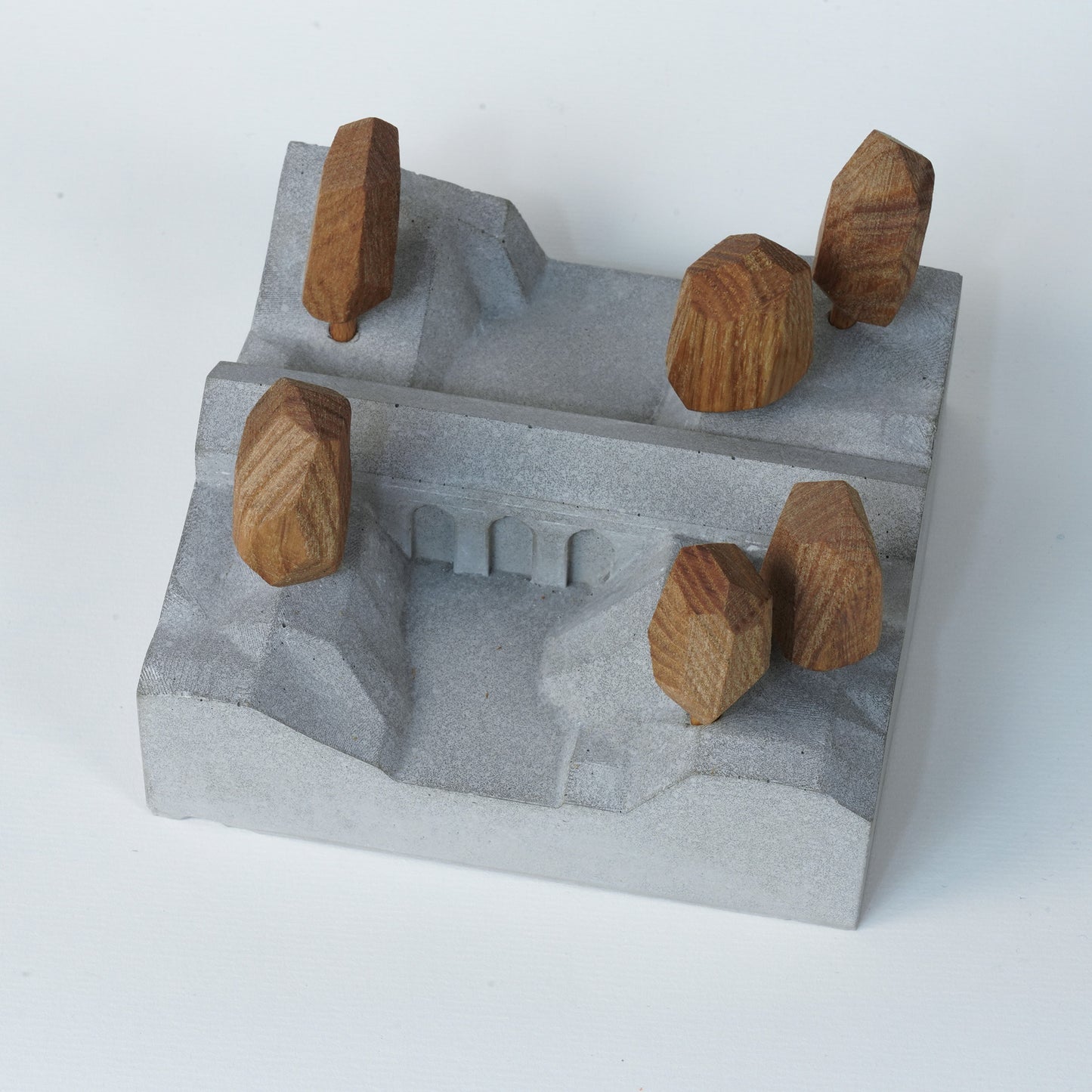 Useless Scape #1 – handmade concrete and wood miniature landscape (Luliguzi)