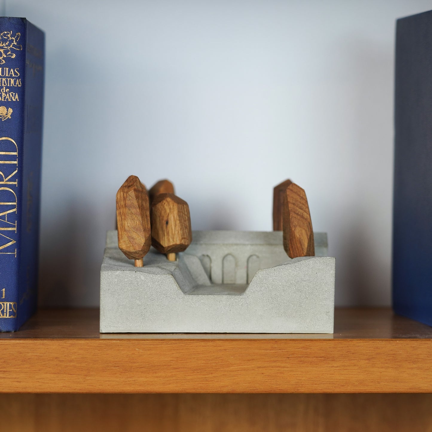 Useless Scape #1 – handmade concrete and wood miniature landscape (Luliguzi)